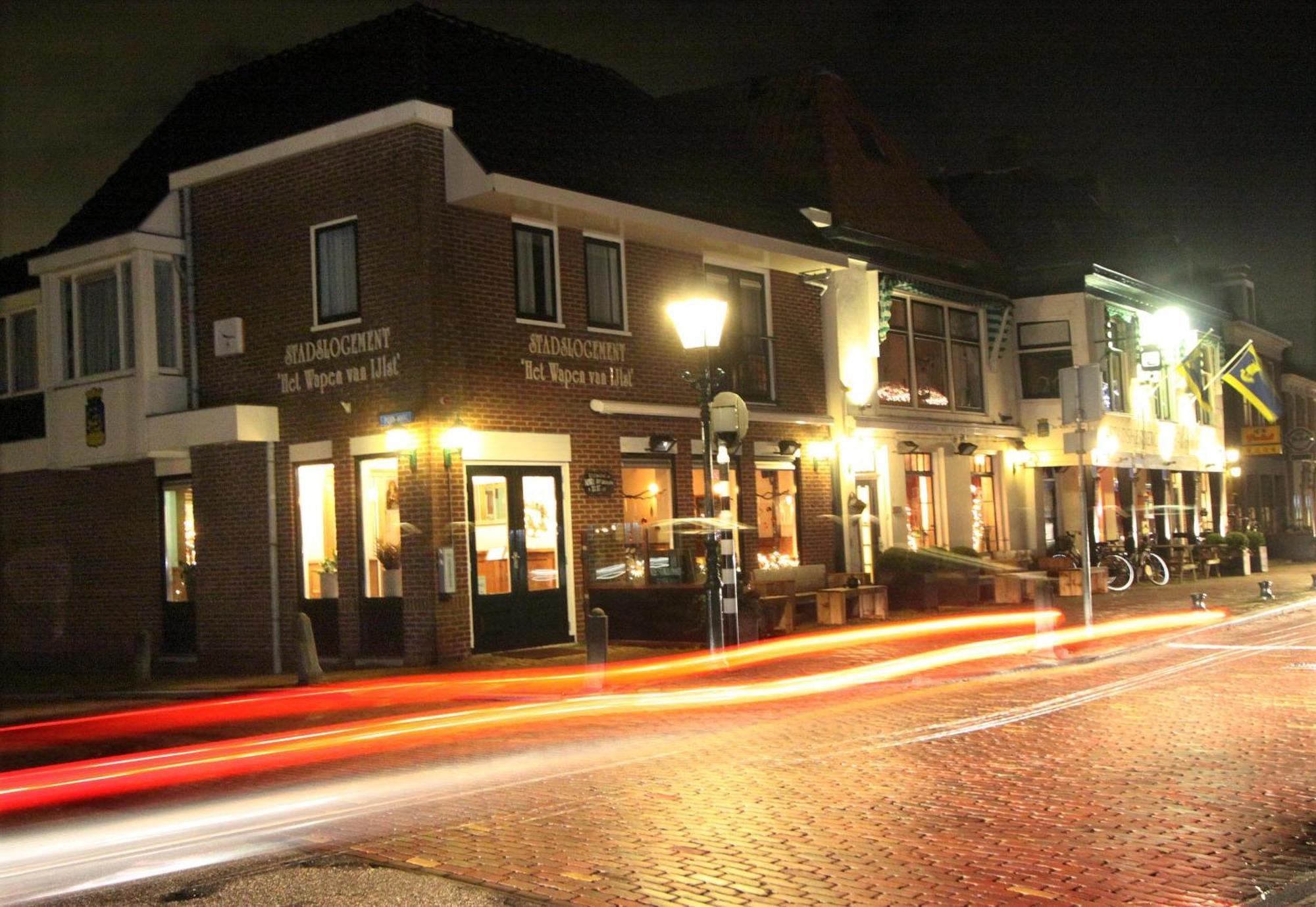 Stadsherberg 'Het Wapen Van Ijlst' Exteriér fotografie