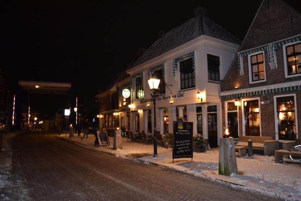 Stadsherberg 'Het Wapen Van Ijlst' Exteriér fotografie